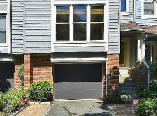 11419 Orchard Green Ct, Reston, VA 20190