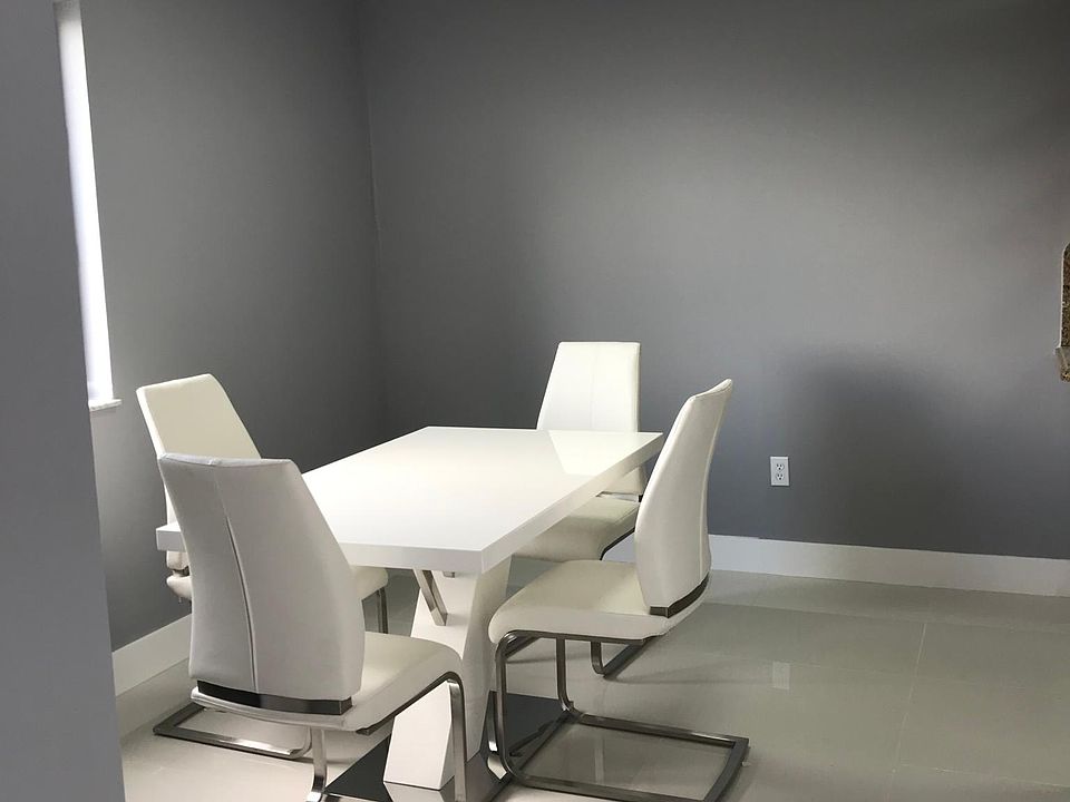 2nd image of 6219 SW 131st Pl APT 202