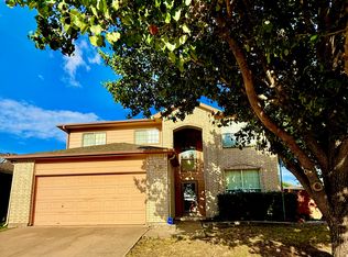 4000 Juniper Ct, Euless, TX 76040