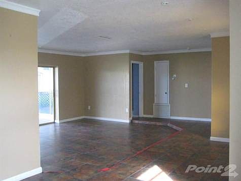 2nd image of 171 NE 210th St