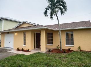 4587 Capri Dr, Naples, FL 34103