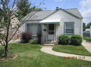 19131 Washtenaw St, Harper Woods, MI 48225