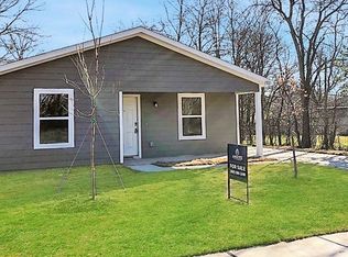 1713 Dillard St, Fort Worth, TX 76105