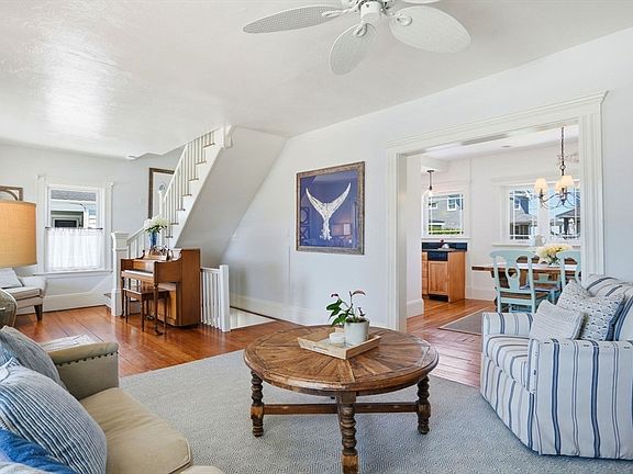 5th image of 26 Manomet Ave
