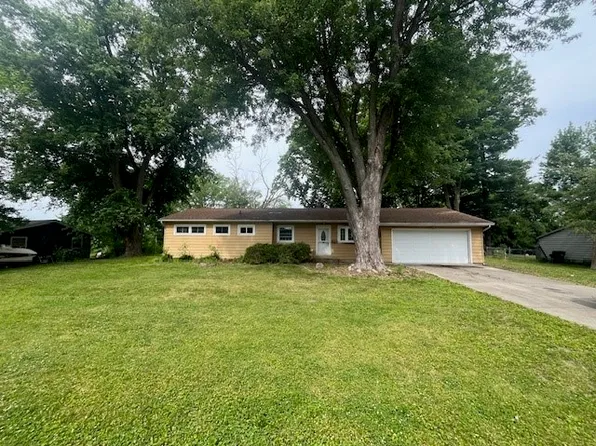 3947 N Burchard Dr, Decatur, IL 62526