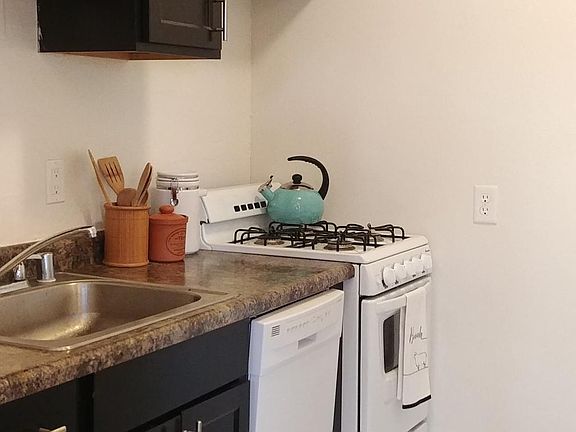 5th image of 5439 W Martin Dr #205