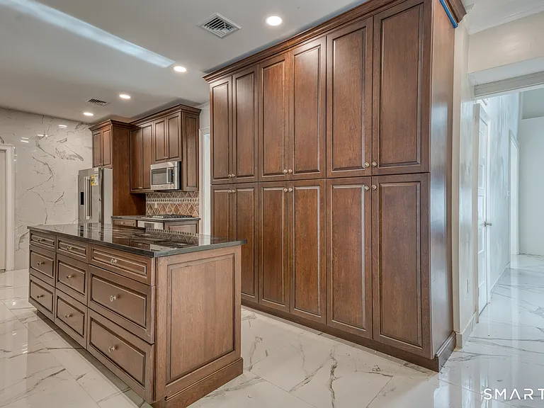 171 Oregon Rd — Photo 13