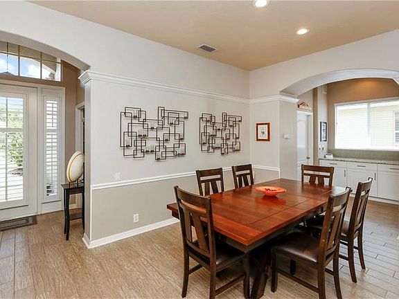 5th image of 9603 Greenpointe Dr