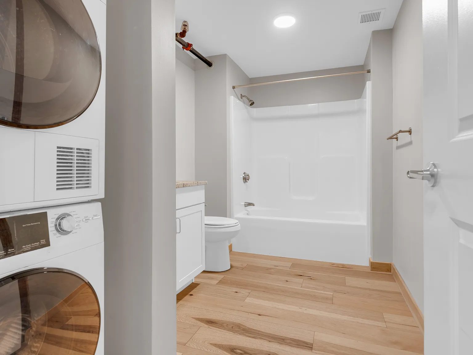 1 bed, 652 sqft, $2,925 — Photo 4