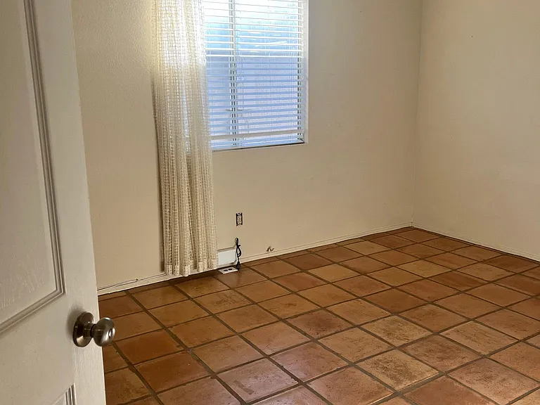 8837 E Apple Tree Dr — Photo 11