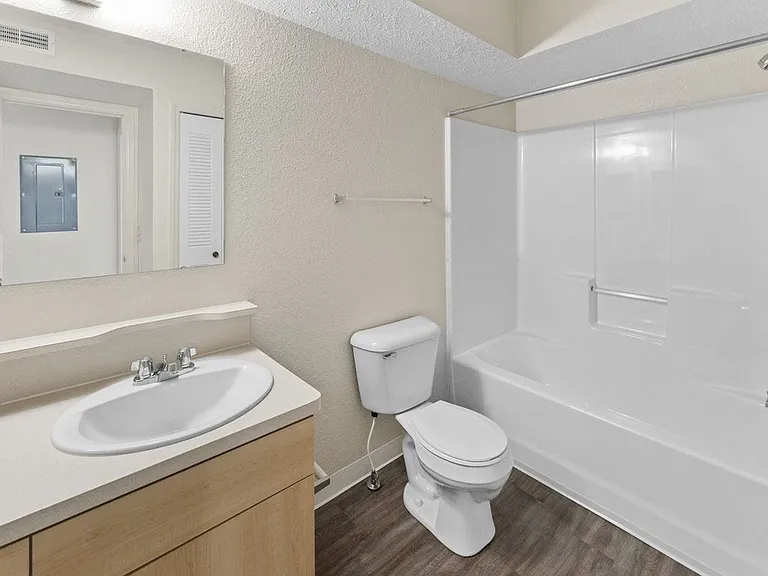 Hunters Pond Apartment Homes — Photo 89
