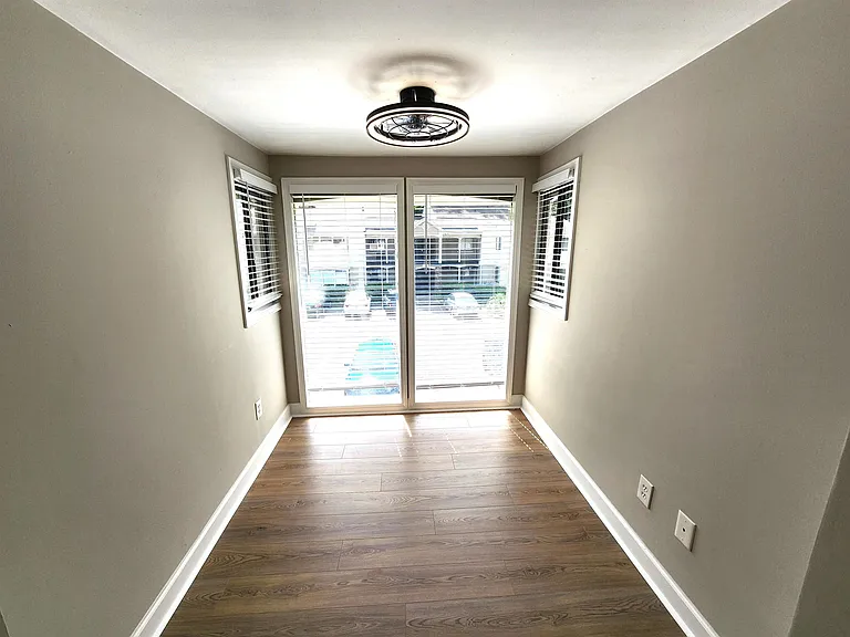 1406 Wingate Way #1 — Photo 8