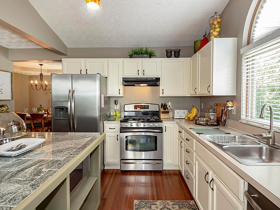 4th image of 9073 Tabernash Dr