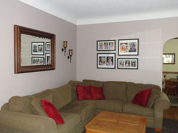 2nd image of 1484 Wellesley Dr