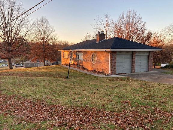 Garage side entry and driveway