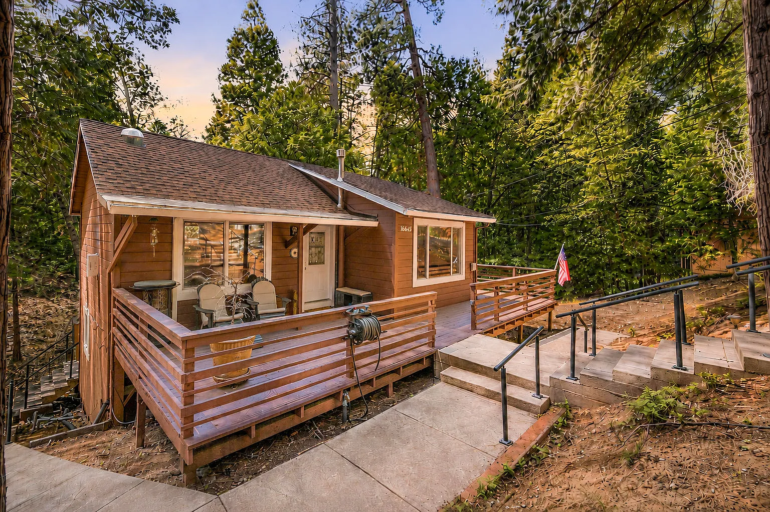 16645 Madrone Cir — Photo 1