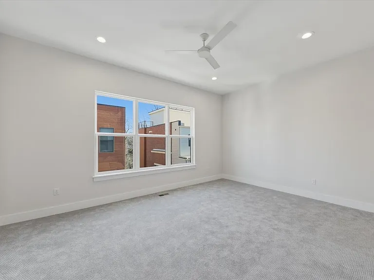 3912 Edwards Rd — Photo 41