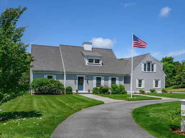 80 Old Kings Road, Cotuit, MA 02635