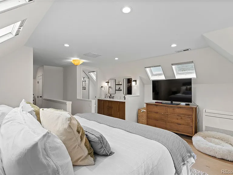 1584 S Sherman St — Photo 42