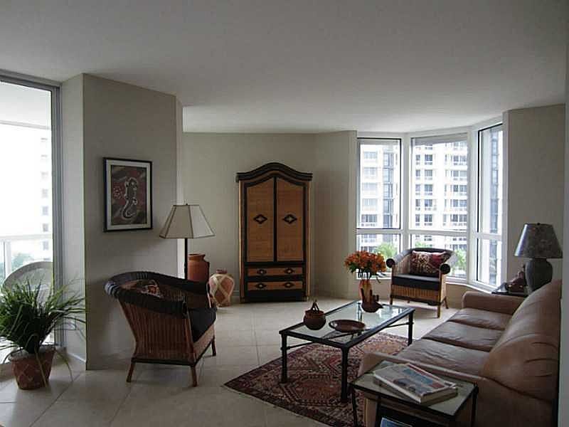 1st image of 21205 Yacht Club Dr APT 902