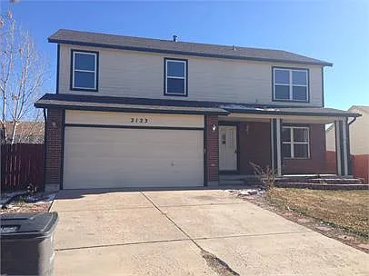 4 bed, 2.5 bath, 1868 sqft, $2,195 — Photo 1