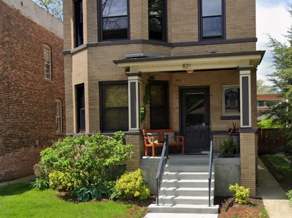 (undisclosed Address), Oak Park, IL 60304