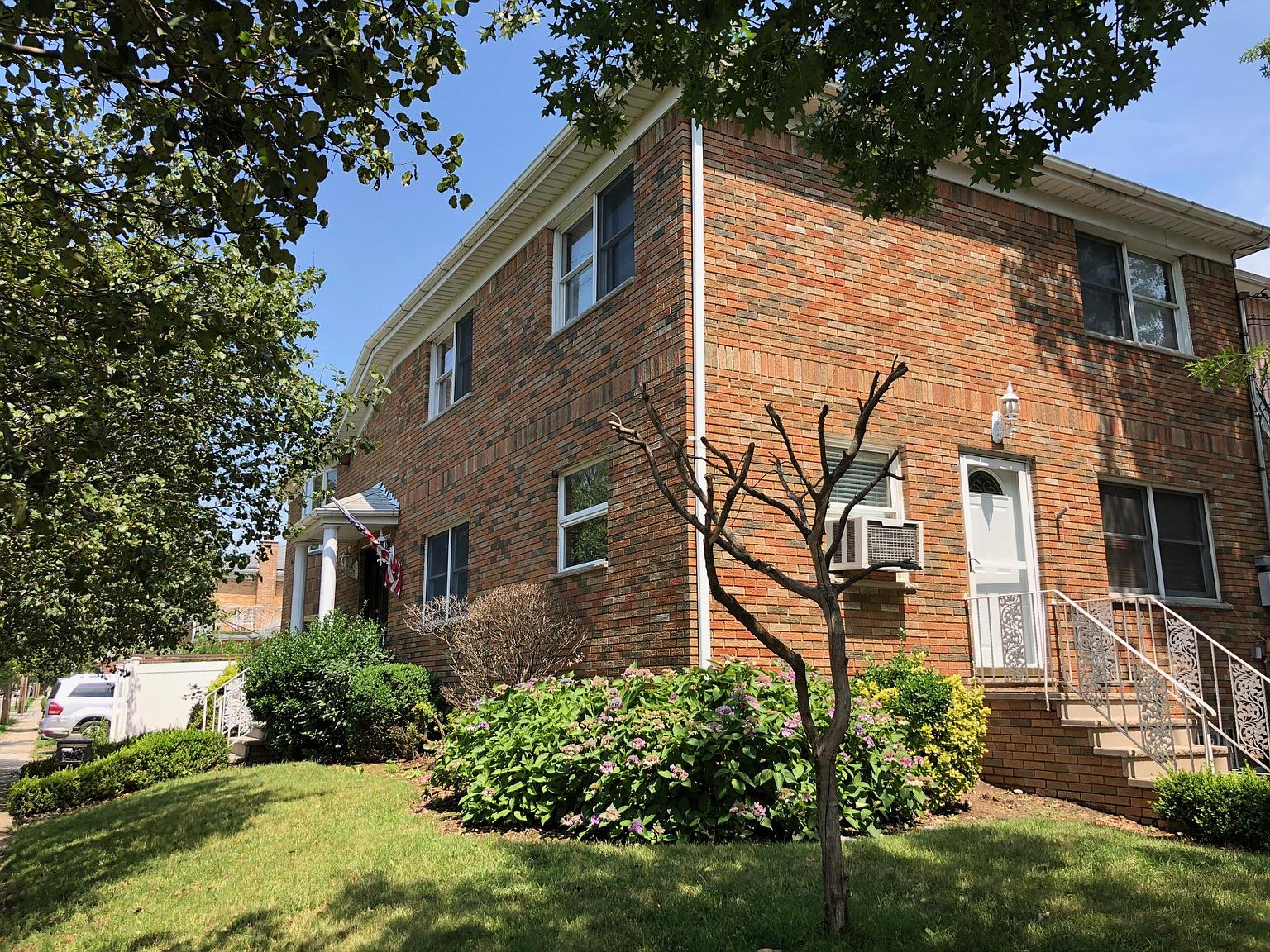 520 Clawson St, Staten Island, NY 10306 Zillow