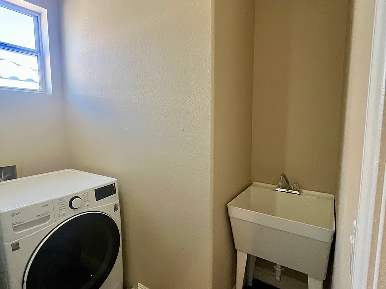 1809 Snow Spring Ln — Photo 97