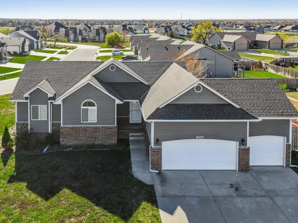 8497 E Chris St, Bel Aire, KS 67226