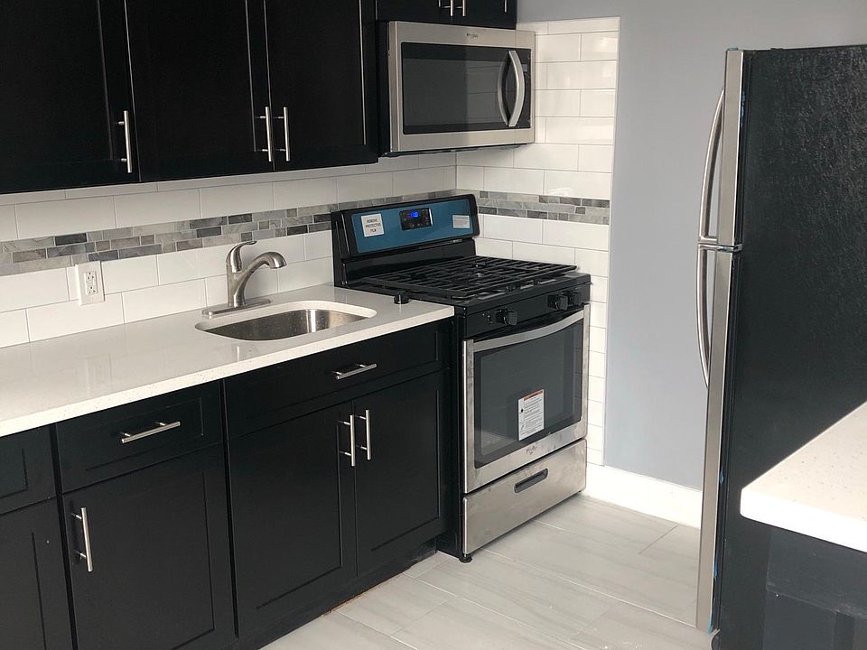 2nd image of 589 Kennedy Blvd APT 4C