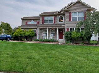 208 Rauscher Ct, Elyria, OH 44035
