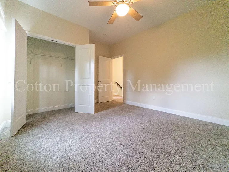 7445 Darius Dr — Photo 34