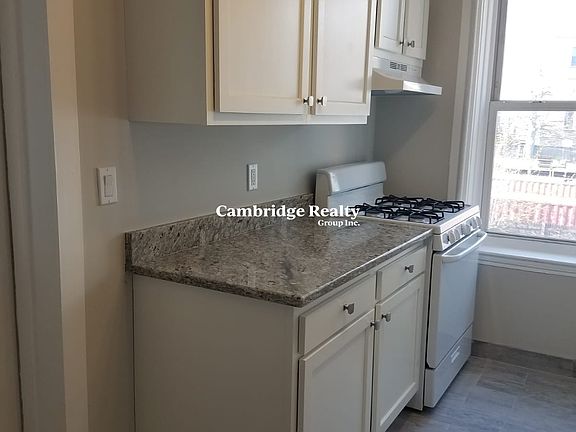 3rd image of 8 Farrington Ave #3T