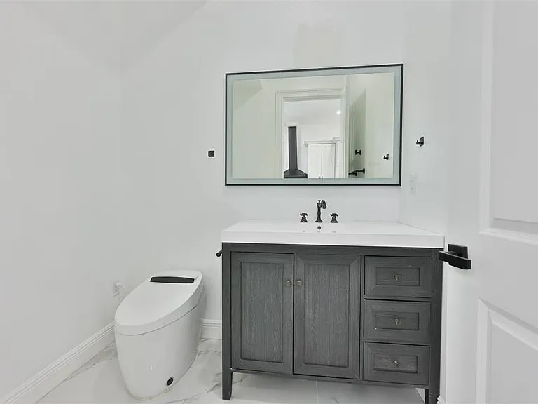 2816 Corrine St #2 — Photo 14