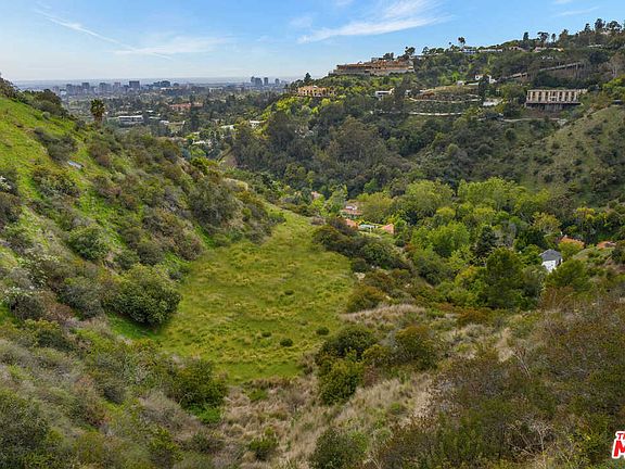 5th image of 1444 Benedict Canyon Dr