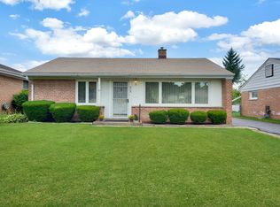 8211 N Ozanam Ave, Niles, IL 60714