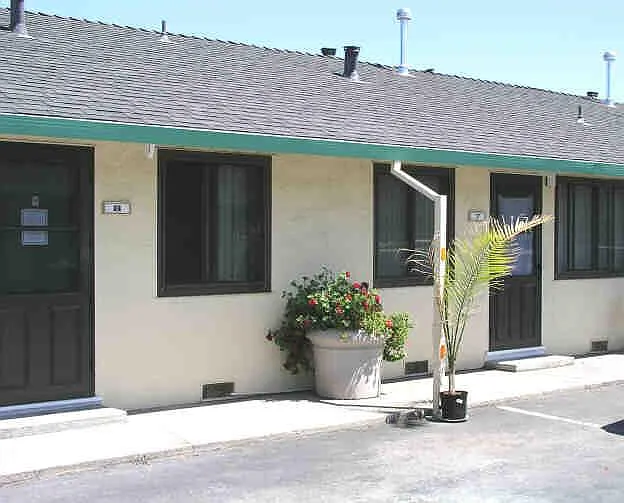4450 Bassett St #7 — Photo 6