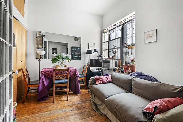 Sold by Compass | media 6