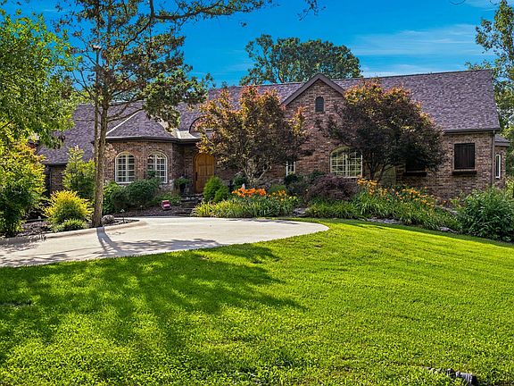 4th image of 5525 S Farm Road 219