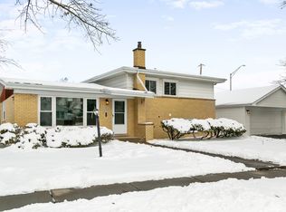 191 Kathleen Ln, Chicago Heights, IL 60411