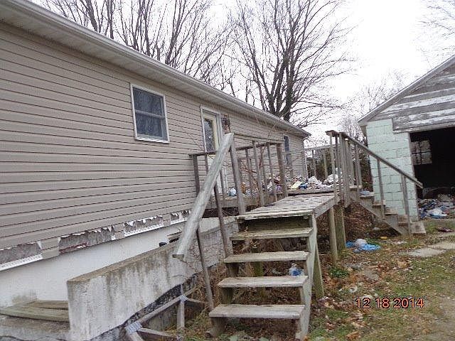 2nd image of 863 Hook Rd