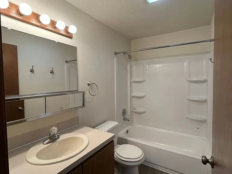 1116 E Maryland St #3 — Photo 13