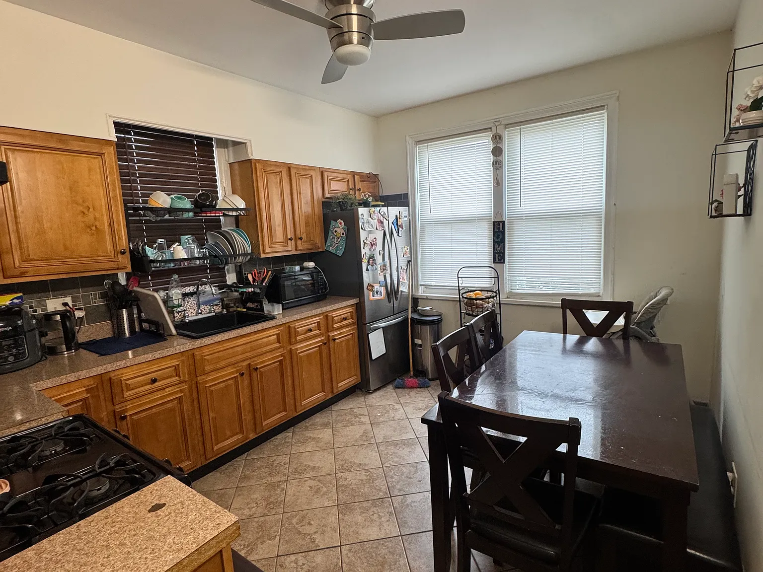 4 bed, 1700 sqft, $3,400 — Photo 4