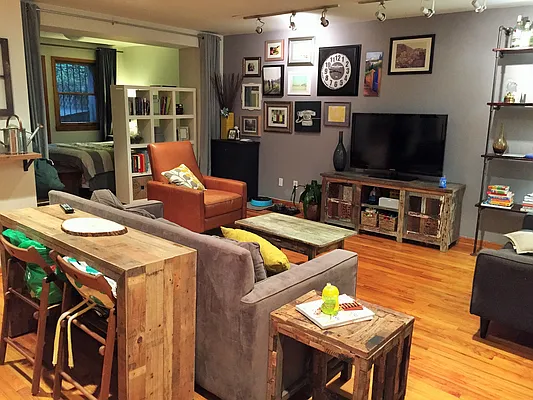 Rented by Joe Gotham LTD | media 20