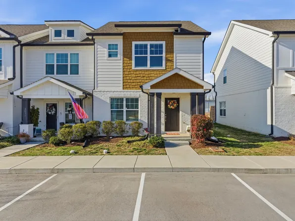 2033 Axis Ave, Old Hickory, TN 37138