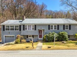 99 Oak St, Wakefield, MA 01880
