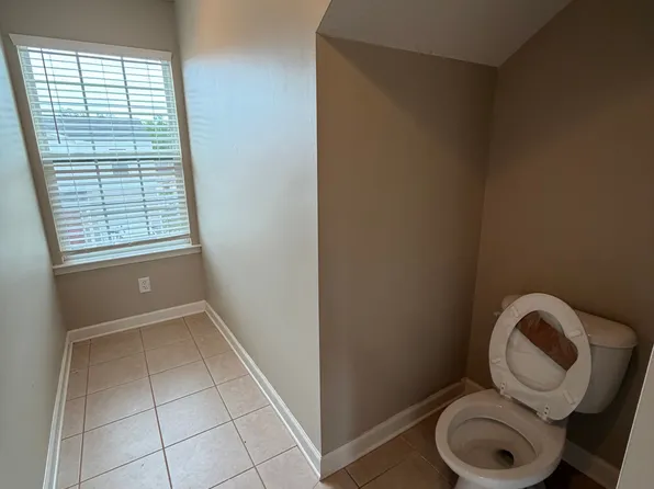 410 Conley Dr, Hinesville, GA 31313