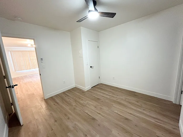 3718 S Canfield Ave #4 — Photo 6