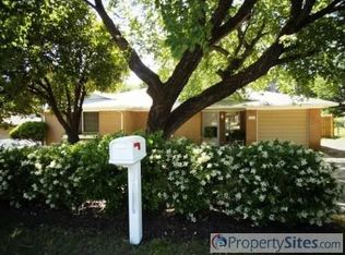 908 S Main St, Euless, TX 76040