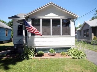 16 Eldert St, Springfield, MA 01109